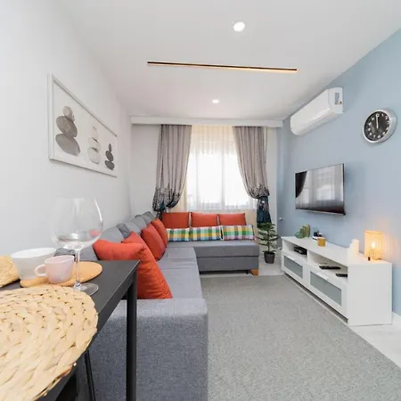 Central And Fully Furnished Flat In Muratpasa * Antalya